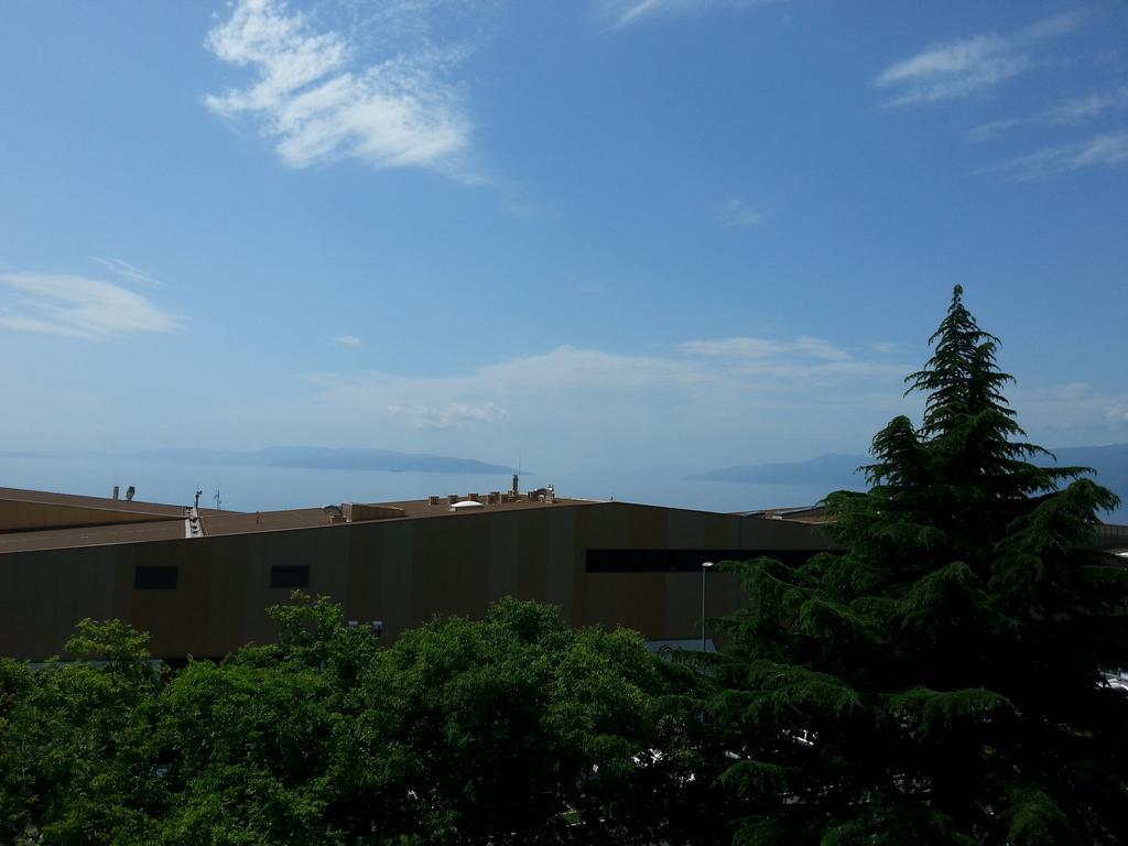 Apartment Panoramic View Of Kvarner - Free Parking Rijeka Chambre photo